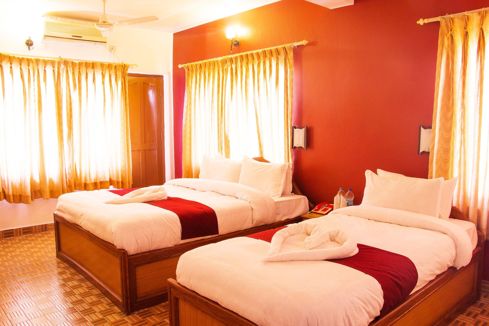 Hotel River Park Pokhara Exteriör bild