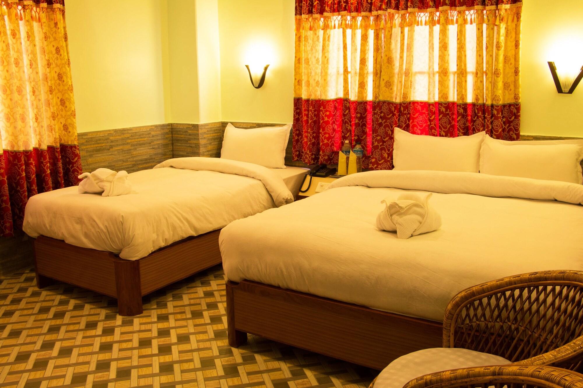 Hotel River Park Pokhara Exteriör bild