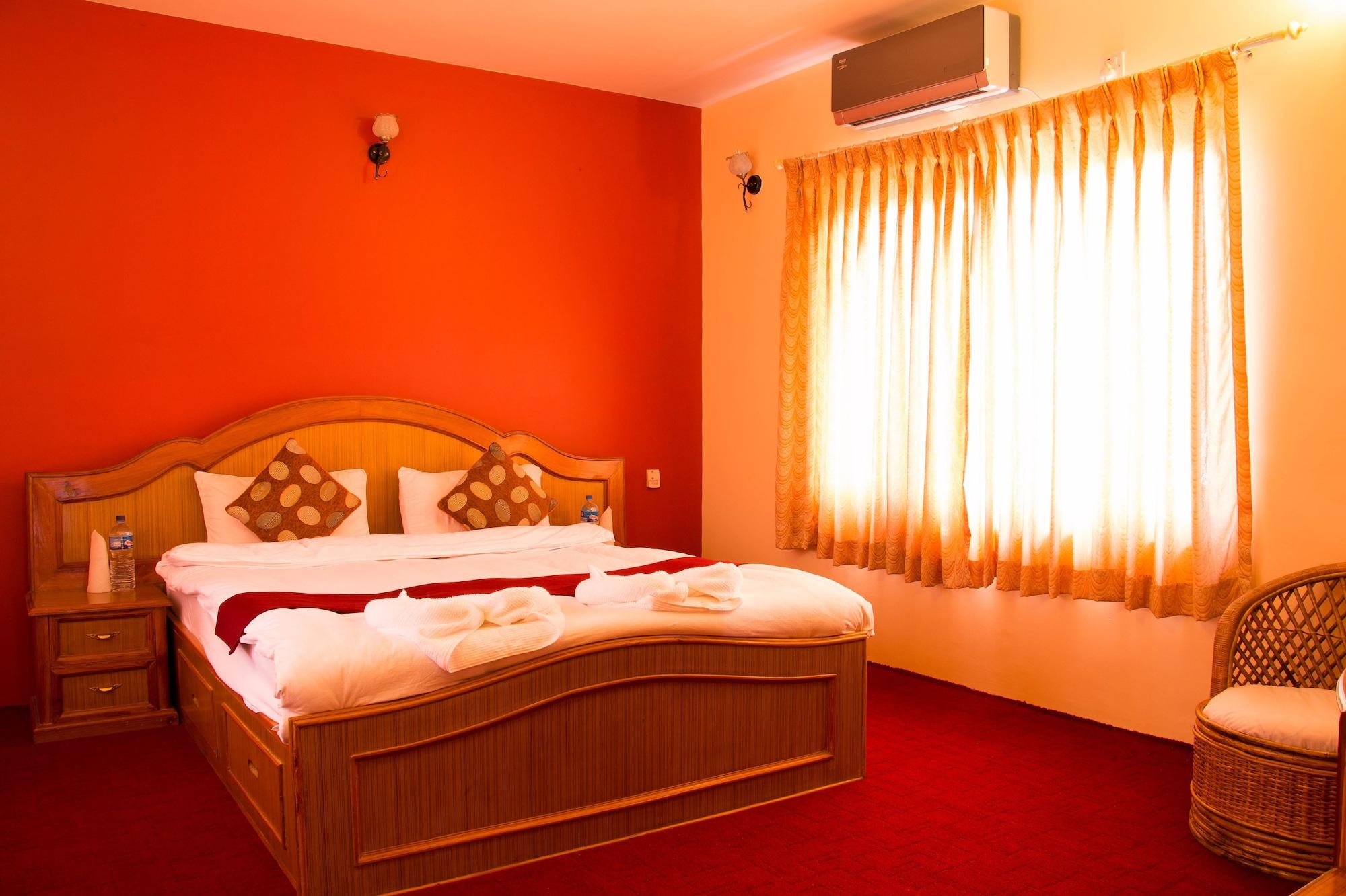 Hotel River Park Pokhara Exteriör bild